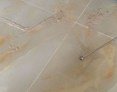 延边瓷砖空鼓维修公司分享粘合剂选择不当在瓷砖铺贴过程中可能导致以下问题